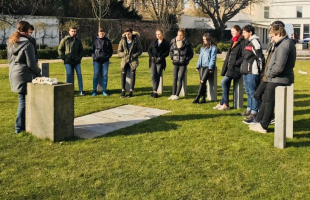 Ausflug in den Garten der Religionen