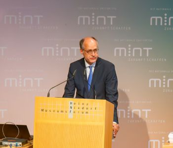 EMG erneut für herausragendes MINT-Engagement ausgezeichnet