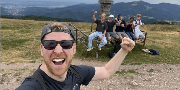 Hürther Gipfelstürmer: EMG-Wanderer erklimmen den Petit Ballon