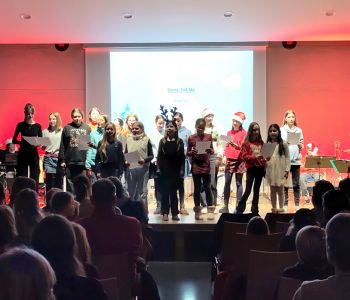 EMG-Musiker verzaubern die Aula